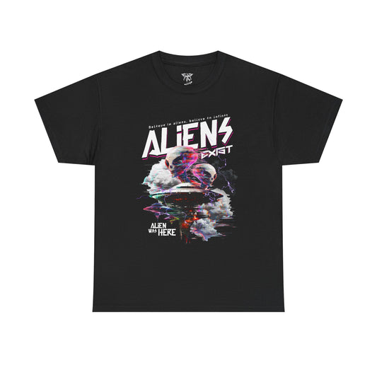 Alien Skull Retro Vaporwave T-Shirt