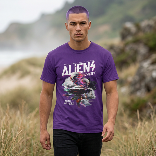Alien Skull Retro Vaporwave T-Shirt