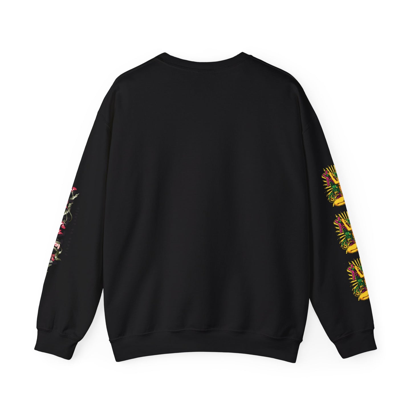 Vintage Tattoo Art Crewneck Sweatshirt - Retro Graphic Design for Art Lovers
